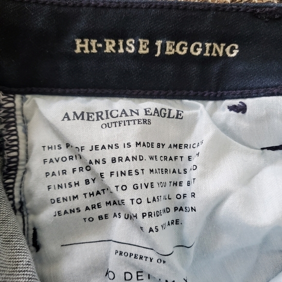 American Eagle Dark Wash Hi-Rise Super Stretch Jegging - Picture 8 of 9